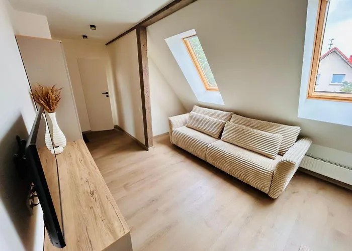 Near The Old 公寓 *